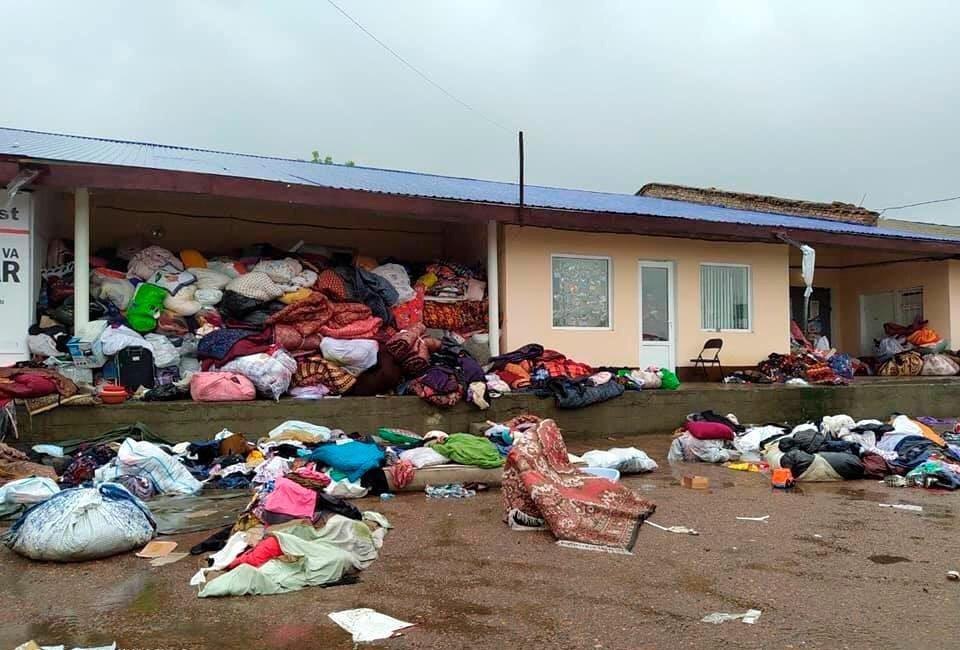 Разбросанной в Сырдарье гуманитарной помощи нашлось объяснение
