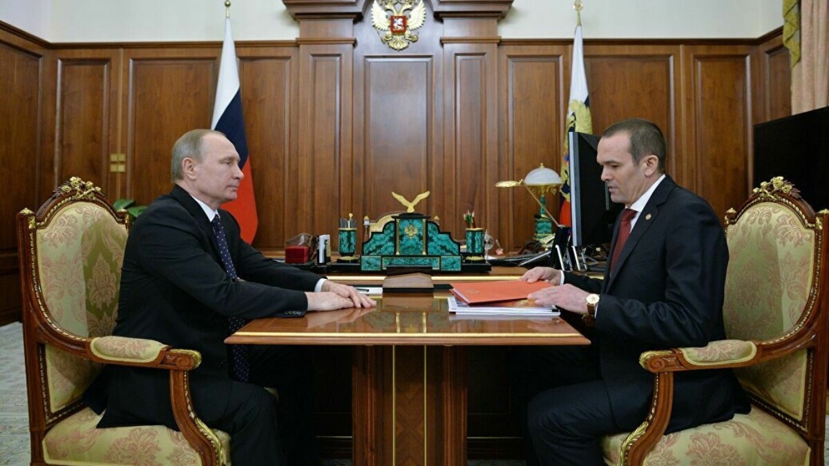 Бывший губернатор Чувашии подал в суд на Путина