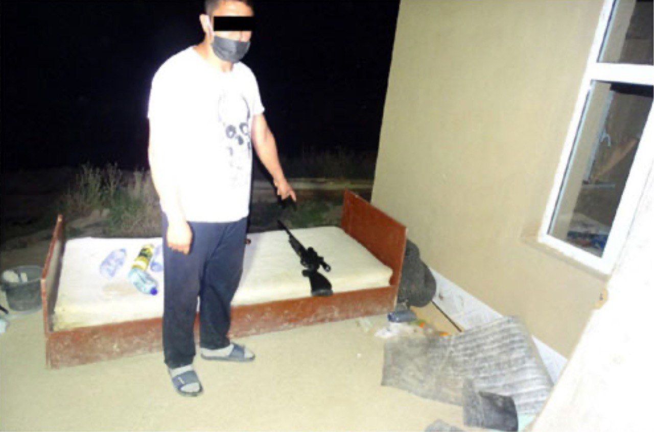 В Кашкадарье охотник напился и случайно выстрелил 20-летней девушке в сердце