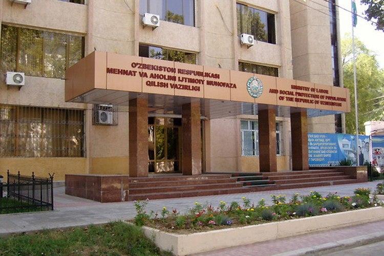 Минтруда опровергло слухи о принудительном детском труде в Намангане