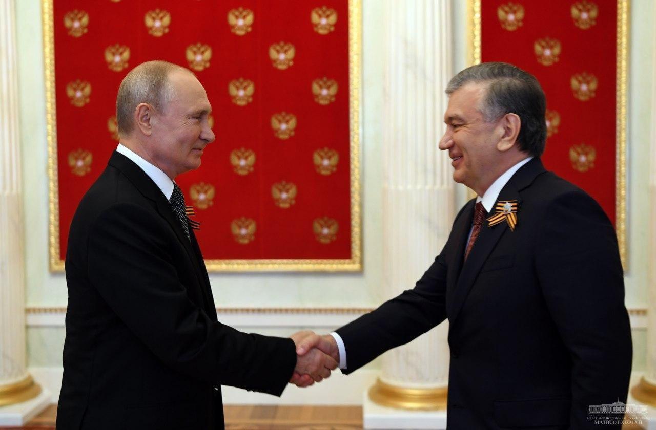 «Исторический день для новой России — изменение конституции»: Шавкат Мирзиёв о поправках в российскую конституцию