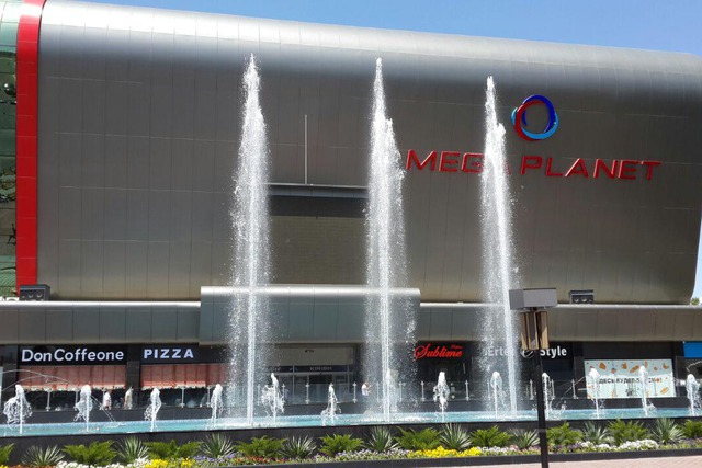 Коронавирус нашли в ТРЦ Mega Planet, Tashkent city и на рынке «Абу-Сахий»
