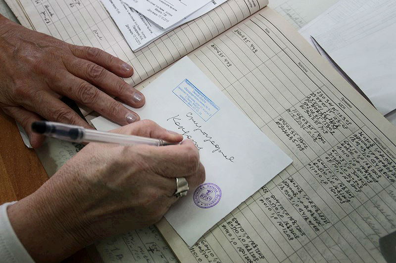 Врачам Узбекистана запретили выписывать лекарства под торговыми марками