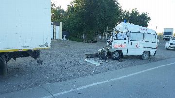 В Бухаре в результате ДТП с участием «скорой» погибли двое