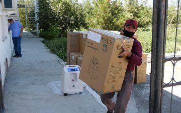 Хокимият Бухарской области закупил кислородные концентраторы в четыре раза дороже реальной стоимости