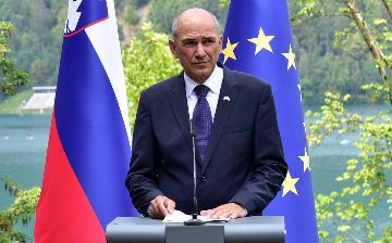 Премьер-министр Словении призвал Беларусь снова провести выборы президента