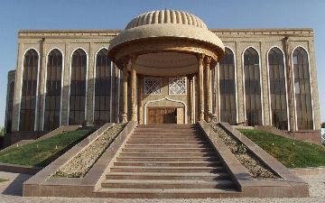 Построенный при Гульнаре Каримовой «Дворец форумов» в Карши преобразуют в гостиницу