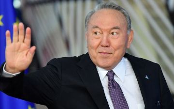 Нурсултану Назарбаеву присвоили новый статус