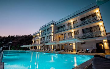 В Бостанлыке открыли гостиницу стоимостью полсотни миллиардов сумов