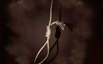 В Кашкадарье директор школы оставил предсмертную записку и повесился