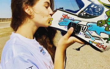 Гонщица из Узбекистана впервые будет представлять страну на Girls on Track - Rising Stars