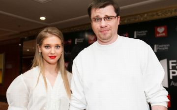 Гарик Харламов высмеял Кристину Асмус в пародии телешоу «Холостяк»