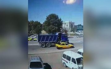 В Сурхандарьинской области пешеходы переходили дорогу и попали под грузовик