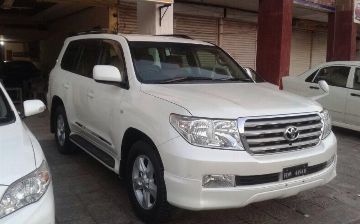 Администрация Наманганской области закупилась двумя дорогостоящими авто<br>