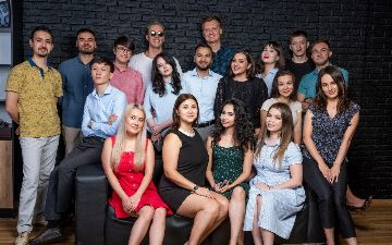 Компания Ledokol Group поздравляет участников рынка с днем работников рекламы