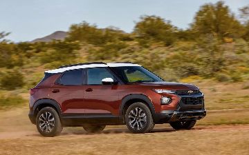 Хокимы двух районов Самаркандской области обзавелись автомобилями на сотни миллионов сумов