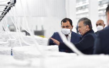 Шавкат Мирзиёев посетил современное прядильное предприятие в Шахрисабзе 