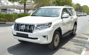 Областные хокимияты и другие госорганы закупили авто на миллиарды сумов