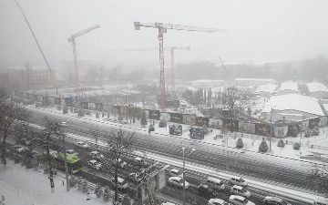 Заваленный снегом Ташкент в соцсетях: узбекистанцы делятся снимками города после первого снега <br>