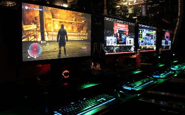 В Узбекистане разрешили деятельность компьютерных клубов 