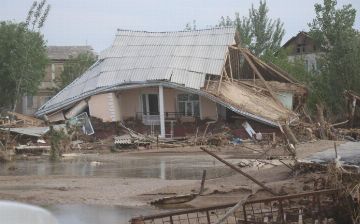 В Узбекистане утвержден порядок возмещения ущерба, причиненного населению из-за стихийных бедствий