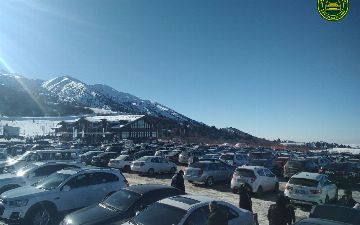 На пути в Чимган возникла пробка протяженностью в несколько километров