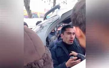 В Андижане оштрафовали граждан, устроивших самосуд над мужчиной за фотографии цен на базаре