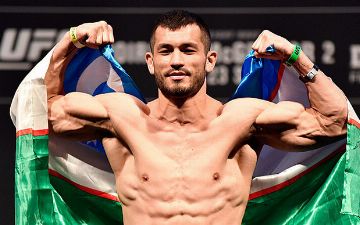 Названа сумма выигрыша Махмуда Мурадова в бою с Эндрю Санчесом и гонорара Конора Макгрегора