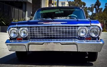 Принадлежащий американскому баскетболисту Коби Брайанту Chevrolet Impala выставлен на аукцион