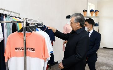 Президент ознакомился с технологическим процессом текстильного предприятия