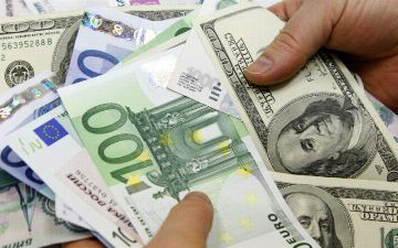 В Узбекистане восстанавливается спрос на иностранную валюту и кредиты