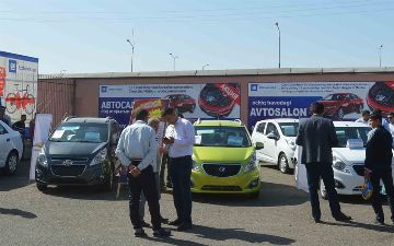 Сколько должен работать учитель в Узбекистане, чтобы купить себе Spark?