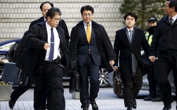 В Японии наказали госслужащих, которые уходили с работы на две минуты раньше