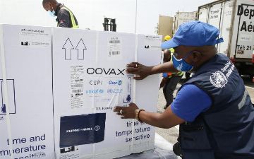 В Узбекистан прибудет 660 тысяч доз индийской вакцины CoviShield