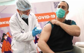 Вирусолог рассказала на что необходимо обратить внимание перед вакцинацией