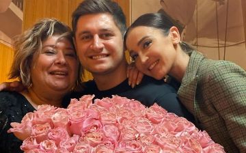 Мама блогера Давы рассказала, какой бы идеальной свекровью она была для будущей жены своего сына