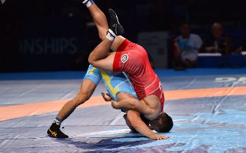 Узбекский борец Жалгасбай Бердимуратов стал чемпионом Азии