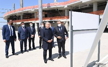 Шавкат Мирзиёев ознакомился со строительными работами самаркандского аэропорта 