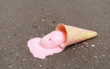 В Наманганской области мороженщик задавил двухлетнего ребенка насмерть 