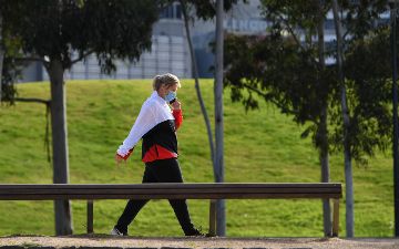 Узбекистанцы начнут ходить пешком и зарабатывать деньги