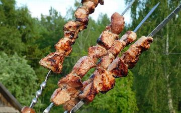 Сколько порции шашлыка можно вам съесть без вреда для здоровья