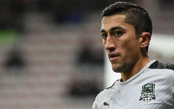 Почему футболист Одил Ахмедов вернулся в Узбекистан?