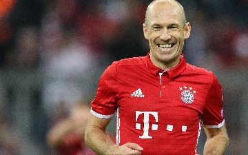 Легендарный Роббен не сдержал слез на интервью после матча - видео