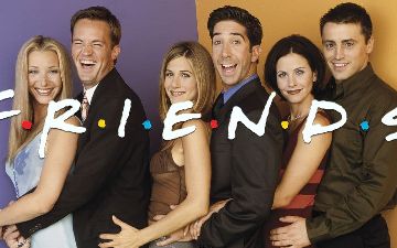 Спустя 17 лет: когда выйдет долгожданный спецэпизод сериала «Друзья»? 