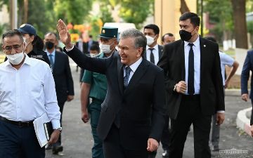 Шавкат Мирзиёев ознакомился с жизнью одной из махаллей Учтепинского района