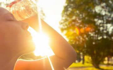 Рассказываем, что нужно делать при тепловом ударе