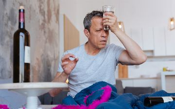 Стало известно, с чем опасно сочетать алкоголь