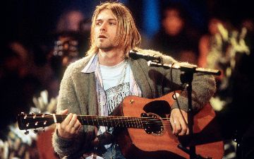 Прядь волос Курта Кобейна продали за $14 145 долларов на аукционе