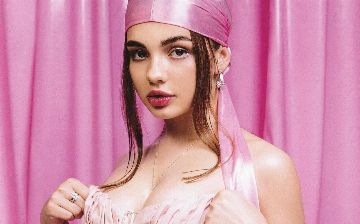 Валя Карнавал будет работать официанткой в ресторане Александра Орлова после скандала с увольнением сотрудницы 