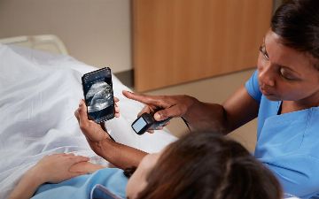 Будущее уже сегодня: разработан аппарат для УЗИ через телефон